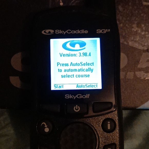 SkyGolf SkyCaddie SG2.5 Handheld 0609-03 w/ Belt Clip - Picture 3 of 3